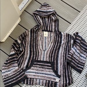 Billabong pull over sweater